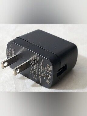 Google - AC to USB-A Wall Power Travel Adapter Charger (5.1V-850mA)